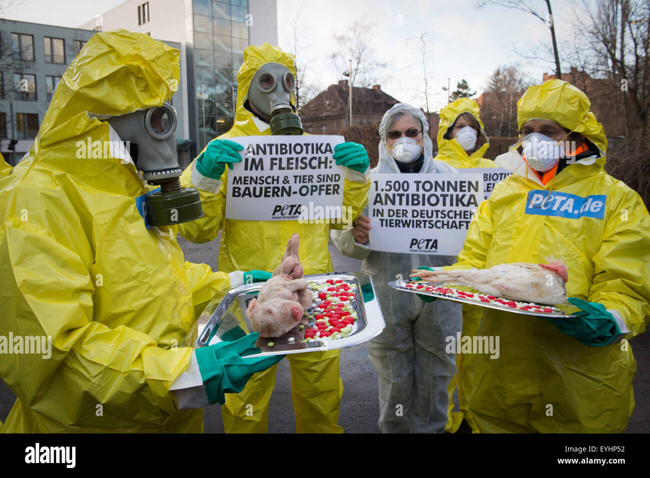 Berlin, Allemagne, PETA Â "l'action des antibiotiques dans la viande : agriculteurs humaine et animale" OpferÂ Banque D'Images