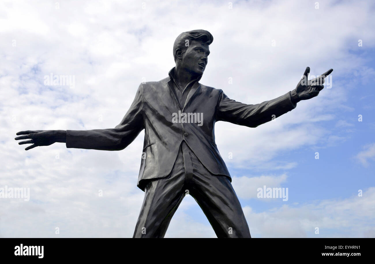 Statue commémorative à la chanteuse pop Billy Fury. La ville de Liverpool, Angleterre, Royaume-Uni Banque D'Images