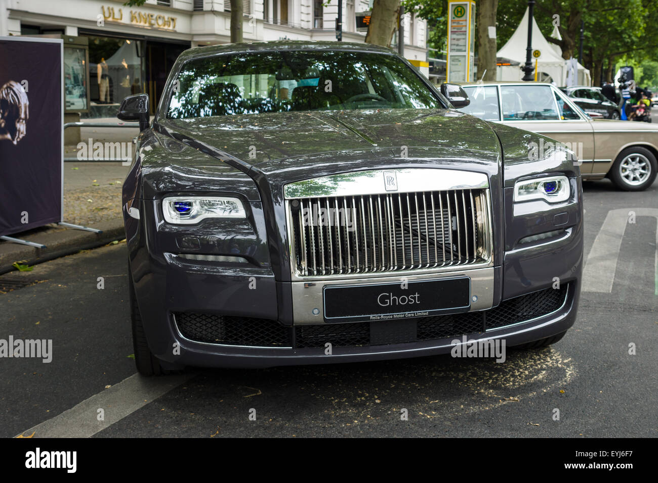 BERLIN - 14 juin 2015 : Une grande voiture de luxe Rolls-Royce Ghost (depuis 2010). Les Classic Days sur Kurfuerstendamm. Banque D'Images