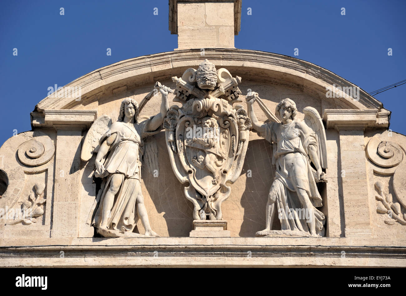 Italie, Rome, fontana dell'Acqua Felice, fontaine Moïse (16e siècle), armoiries Banque D'Images