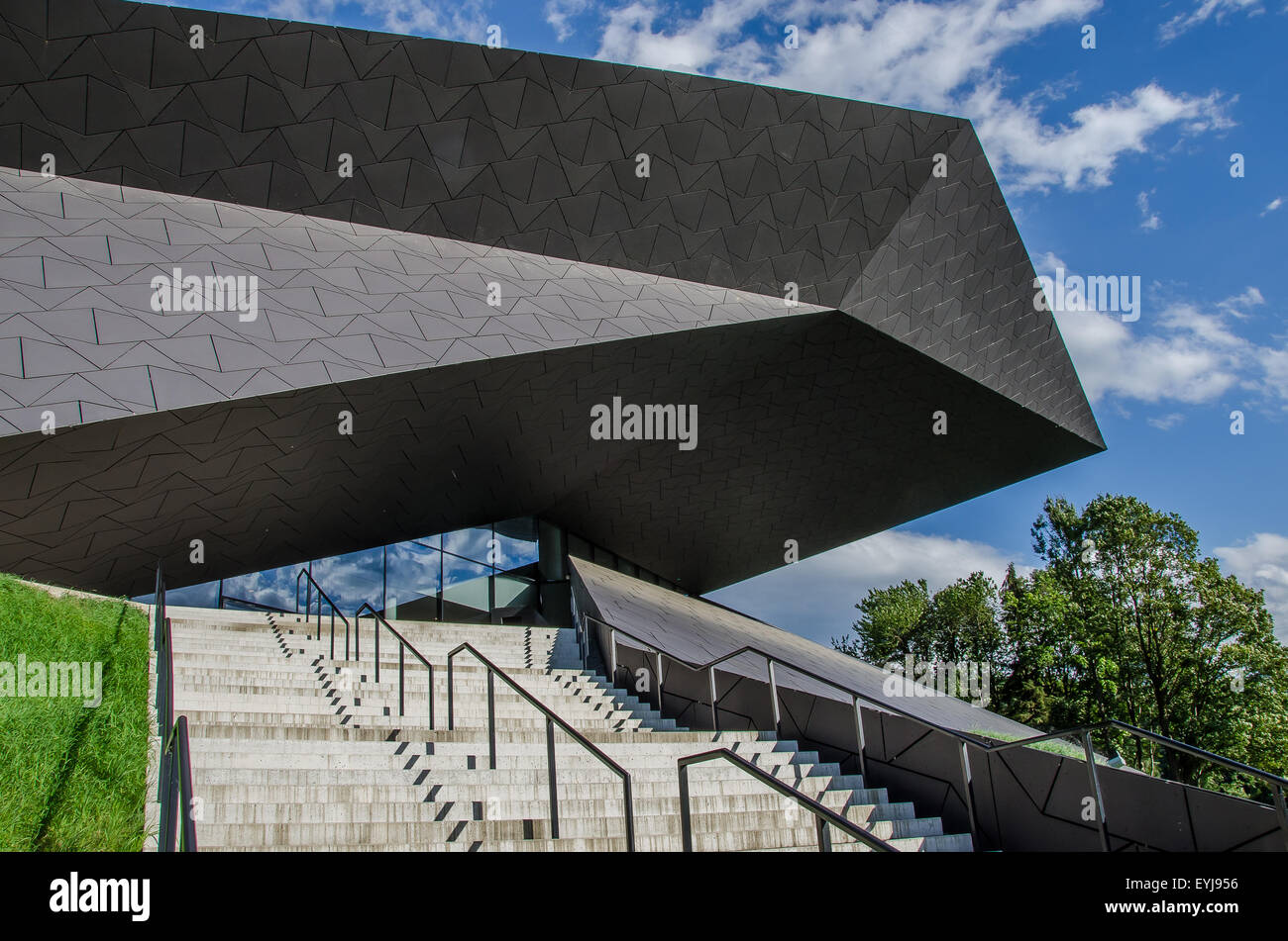 Salle des fêtes du Tiroler Festspiele Erl de Delugan Meissl les Architectes associées ont conçu la nouvelle salle des fêtes comme salle de concert d'hiver Banque D'Images