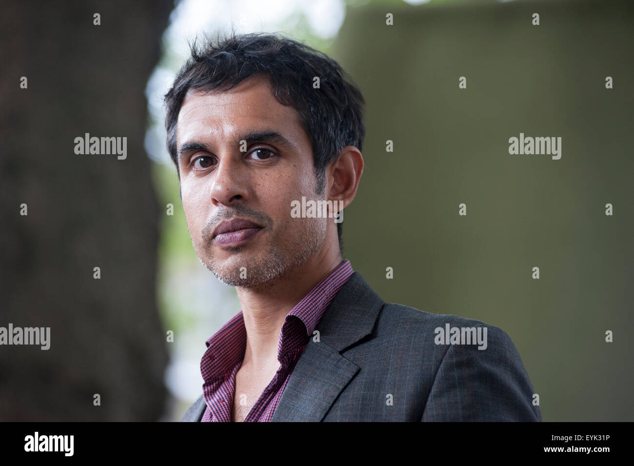 Romancier et essayiste britannique des Affaires indiennes, Rana Dasgupta, apparaissant à l'Edinburgh International Book Festival. Banque D'Images