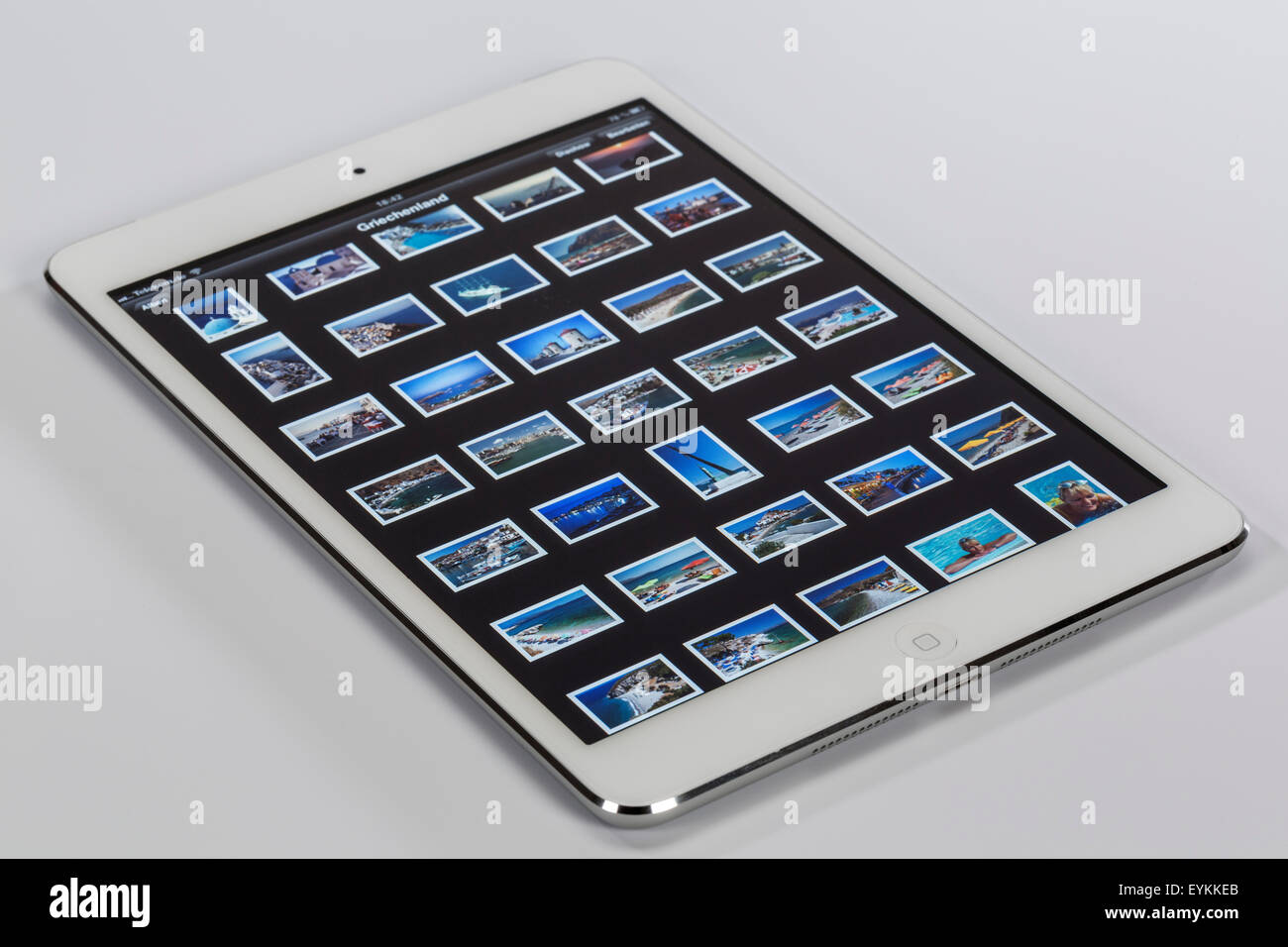 Apple iPad mini, l'affichage, albums, photos, collection de photos, d'un programme multi-fonction, l'air, Banque D'Images