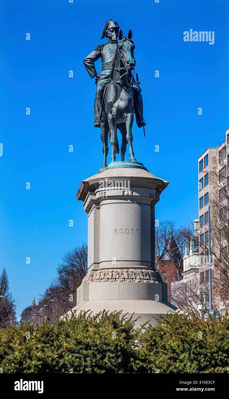 Le Lieutenant-général Winfield Scott Memorial Statue Scott Circle Washington DC. Statue en bronze dédiée en 1874 Banque D'Images Le Lieutenant-général Winfield Scott Memorial Statue Scott Circle Washington DC. Statue en bronze dédiée en 1874 Banque D'Images
