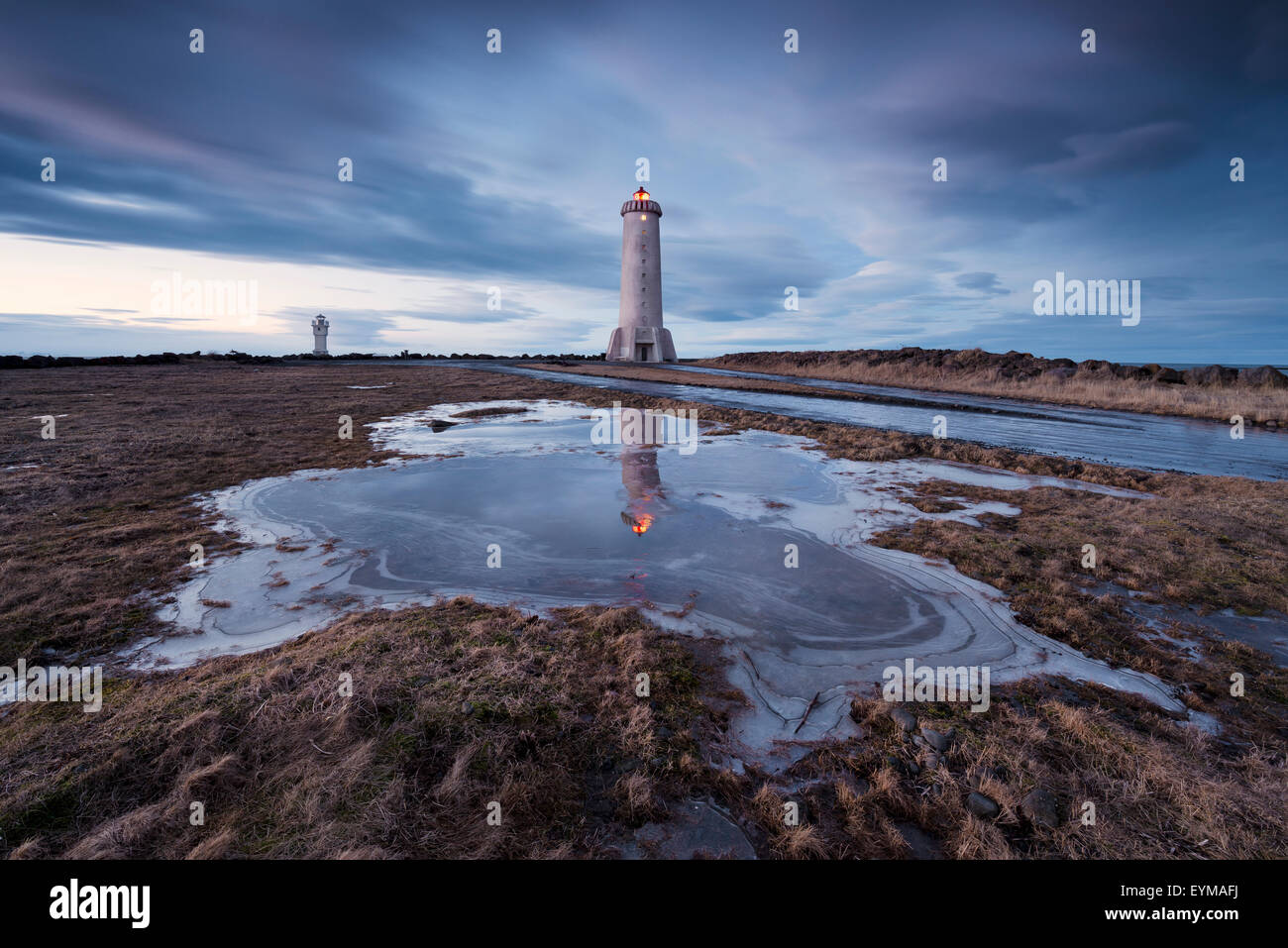 L'Islande, Lighthouse, Vérone, les nuages, la glace, la réflexion, le ciel, bleu, matin, de façon spectaculaire, l'humeur Banque D'Images L'Islande, Lighthouse, Vérone, les nuages, la glace, la réflexion, le ciel, bleu, matin, de façon spectaculaire, l'humeur Banque D'Images