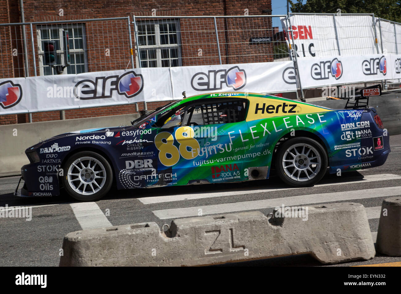 Copenhague, Danemark, 1er août 2015. Marius pilote Johann Nakken dans sa course par Chevrolet Camaro une courbe dans le Championnat danois Thundersport (DTC) race à Copenhague Historic Grand Prix Credit : OJPHOTOS/Alamy Live News Banque D'Images