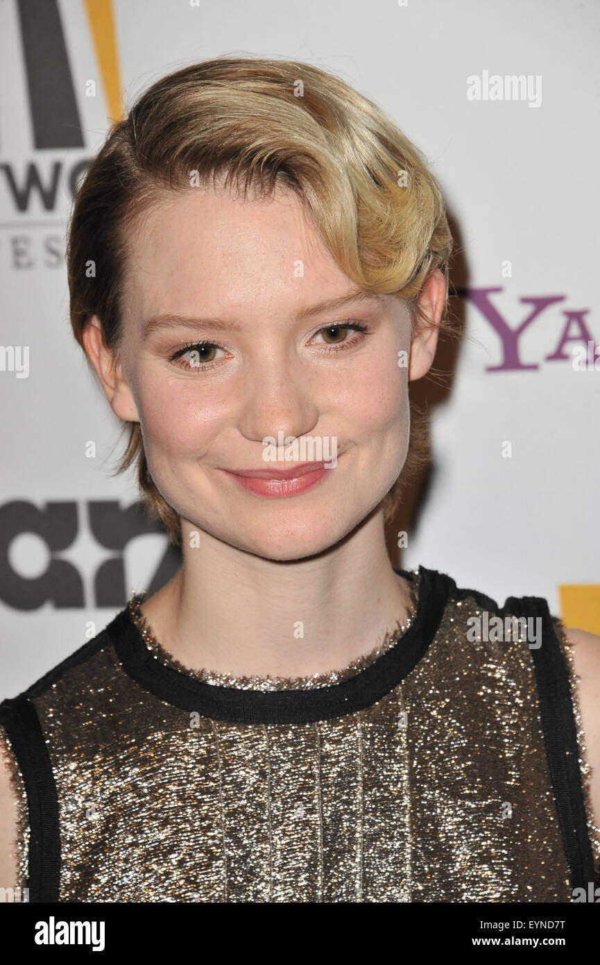 LOS ANGELES, CA - 25 octobre 2010 : Mia Wasikowska au 14th Annual Hollywood Awards Gala au Beverly Hilton Hotel. Banque D'Images