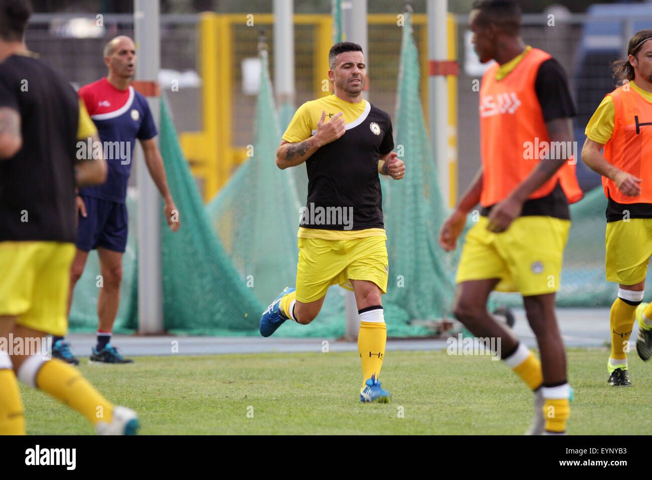 L'ITALIE, Lignano : l'Udinese avant d'Antonio Di Natale durant la pré-saison friendly match de football Udinese Calcio v SC Bastia le 1er août 2015 au Stade Teghil à Lignano (Udine), Italie. Banque D'Images