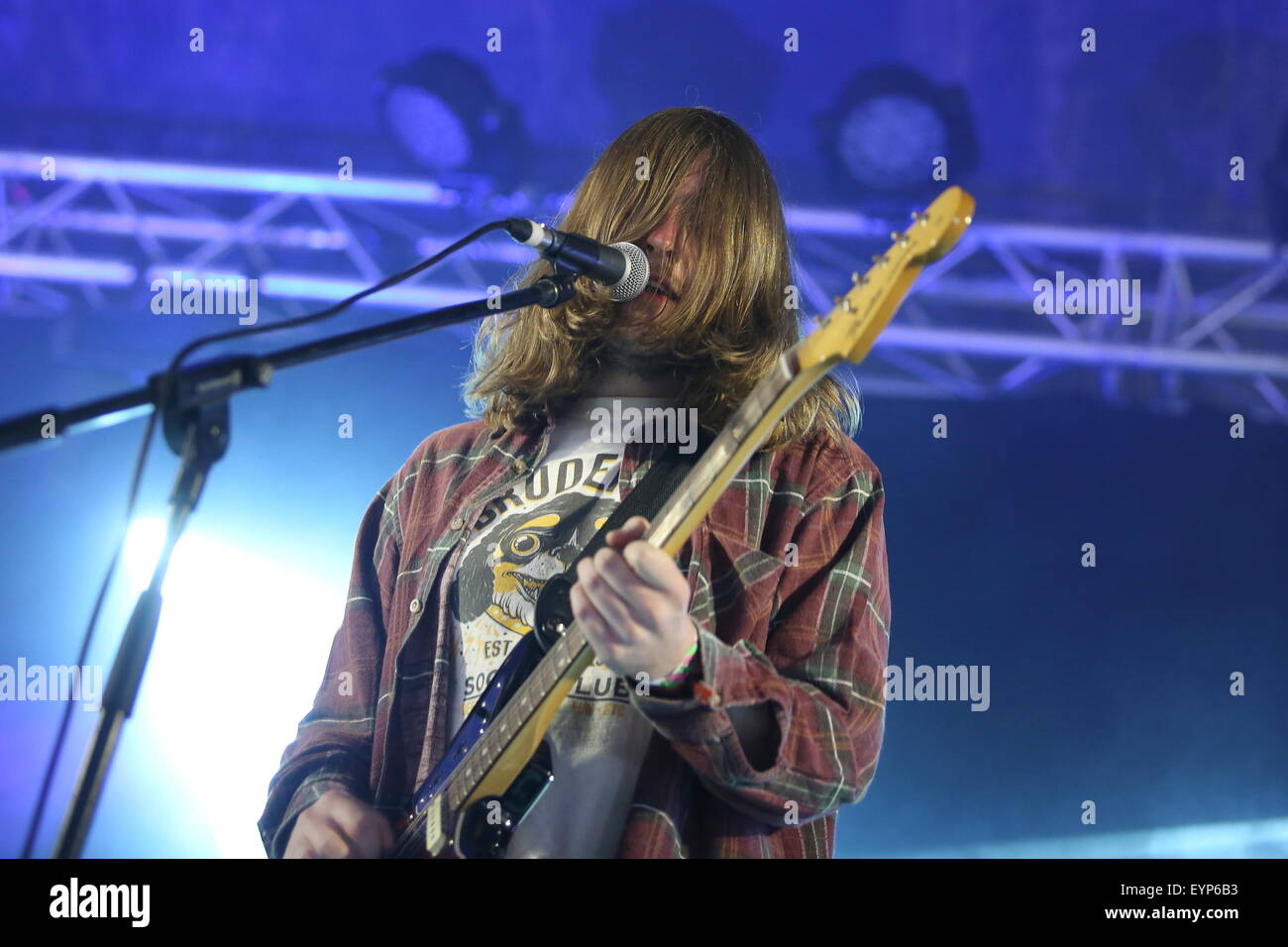 Penrith, Cumbria, Royaume-Uni. 1er août 2015. Trahison Kings en concert sur la scène à l'appel d'appel 2015 Kendal. Credit : SJN/Alamy Live News Banque D'Images