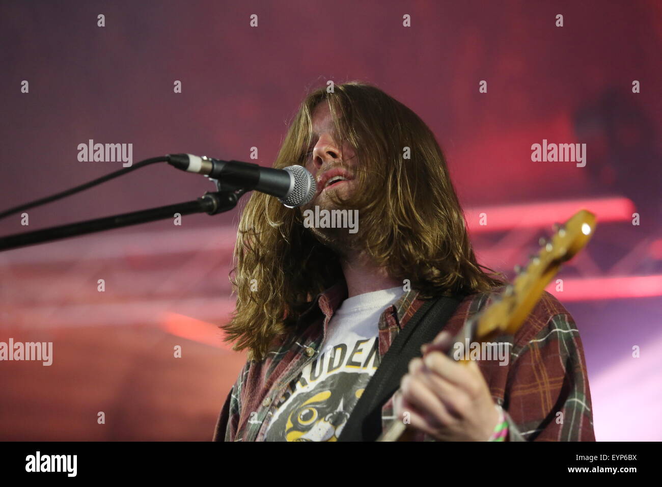 Penrith, Cumbria, Royaume-Uni. 1er août 2015. Trahison Kings en concert sur la scène à l'appel d'appel 2015 Kendal. Credit : SJN/Alamy Live News Banque D'Images