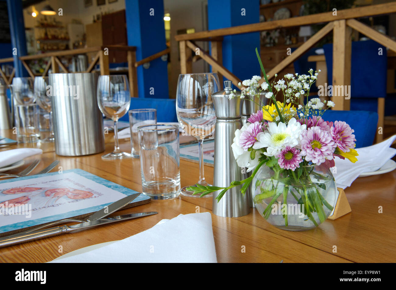 Le restaurant Riverside,West Bay, Dorset, UK,une station restaurant spécialisé dans les fruits de mer,fine cuisine et vin. Un dîner de manger des aliments au Royaume-Uni Banque D'Images