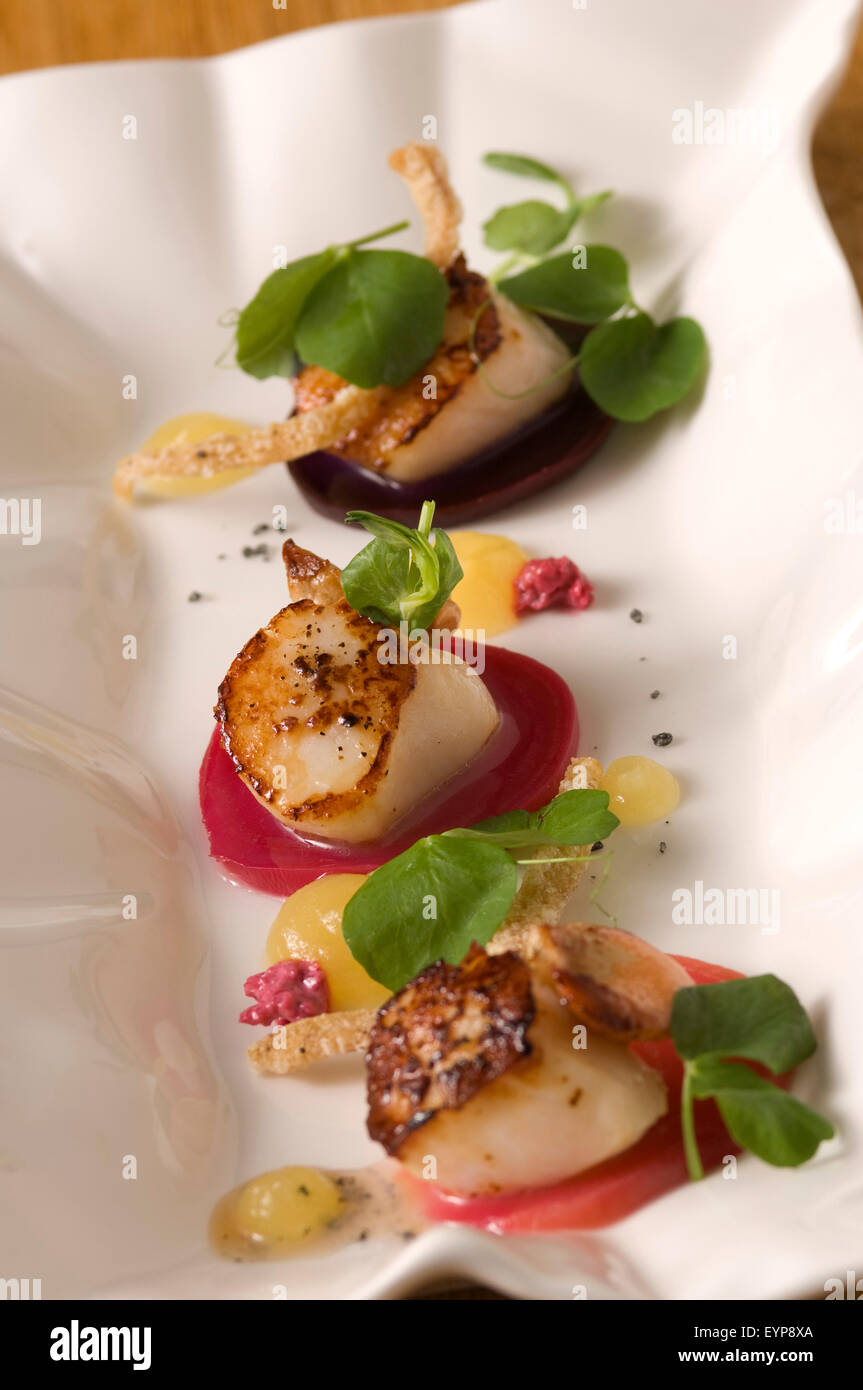 Le restaurant Riverside,West Bay, Dorset, UK,une station restaurant spécialisé dans les fruits de mer,fine cuisine et vin. Un dîner de manger des aliments au Royaume-Uni Banque D'Images