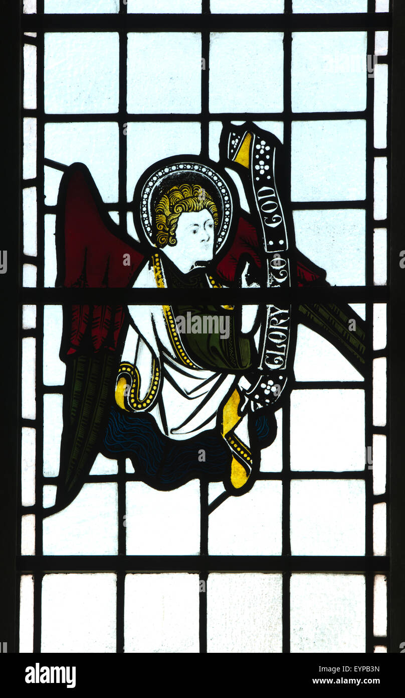 Gloire à Dieu, vitraux, St John's Church, Coniston, Gloucestershire, Royaume-Uni, Englamd Banque D'Images