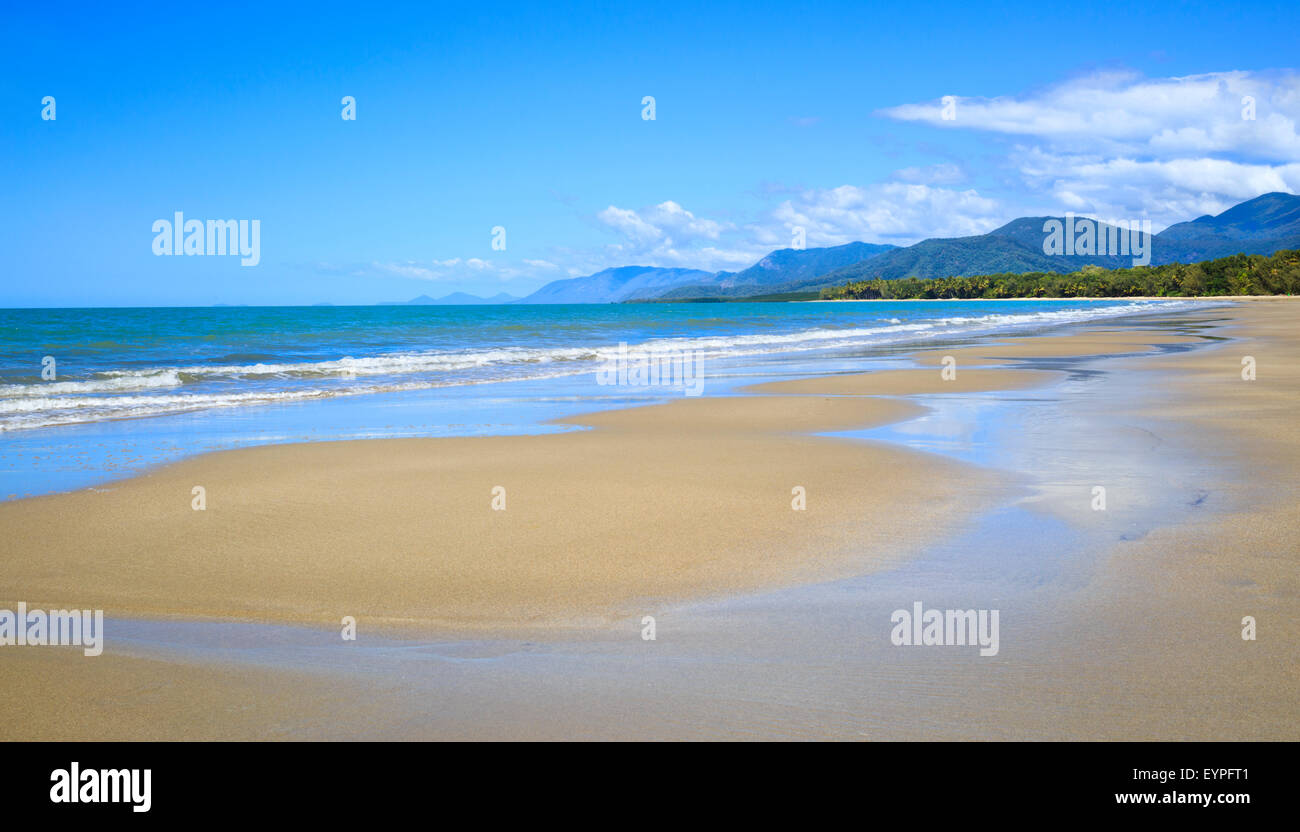 Four Mile Beach, à Port Douglas, Queensland, Australie Banque D'Images