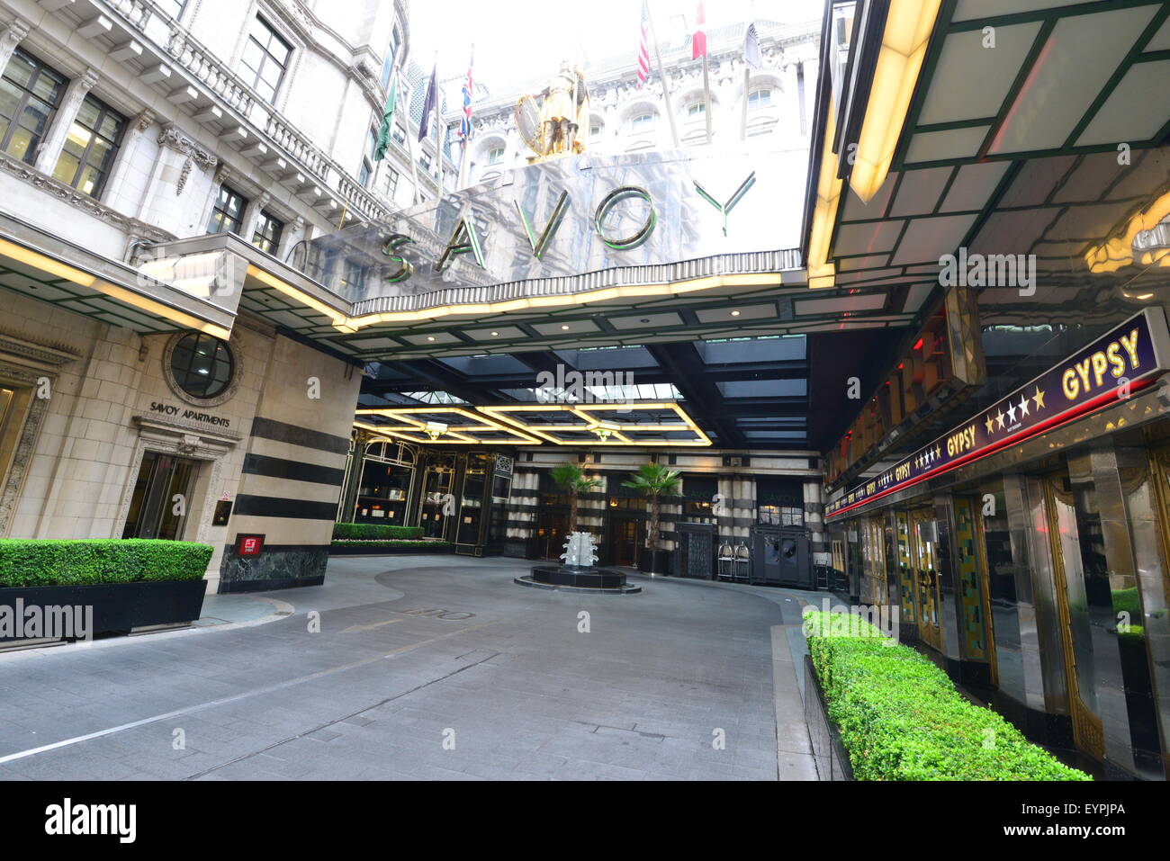 L'Hôtel Savoy à Londres Banque D'Images