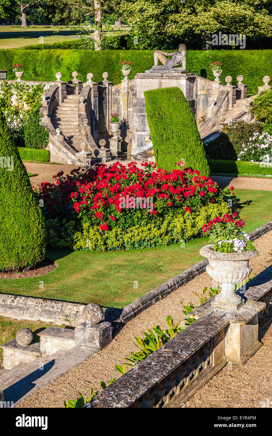 La terrasse de Bowood House dans le Wiltshire. Banque D'Images