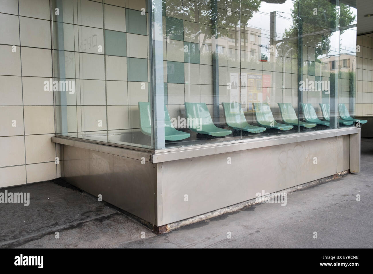Salle d'attente de train Banque D'Images