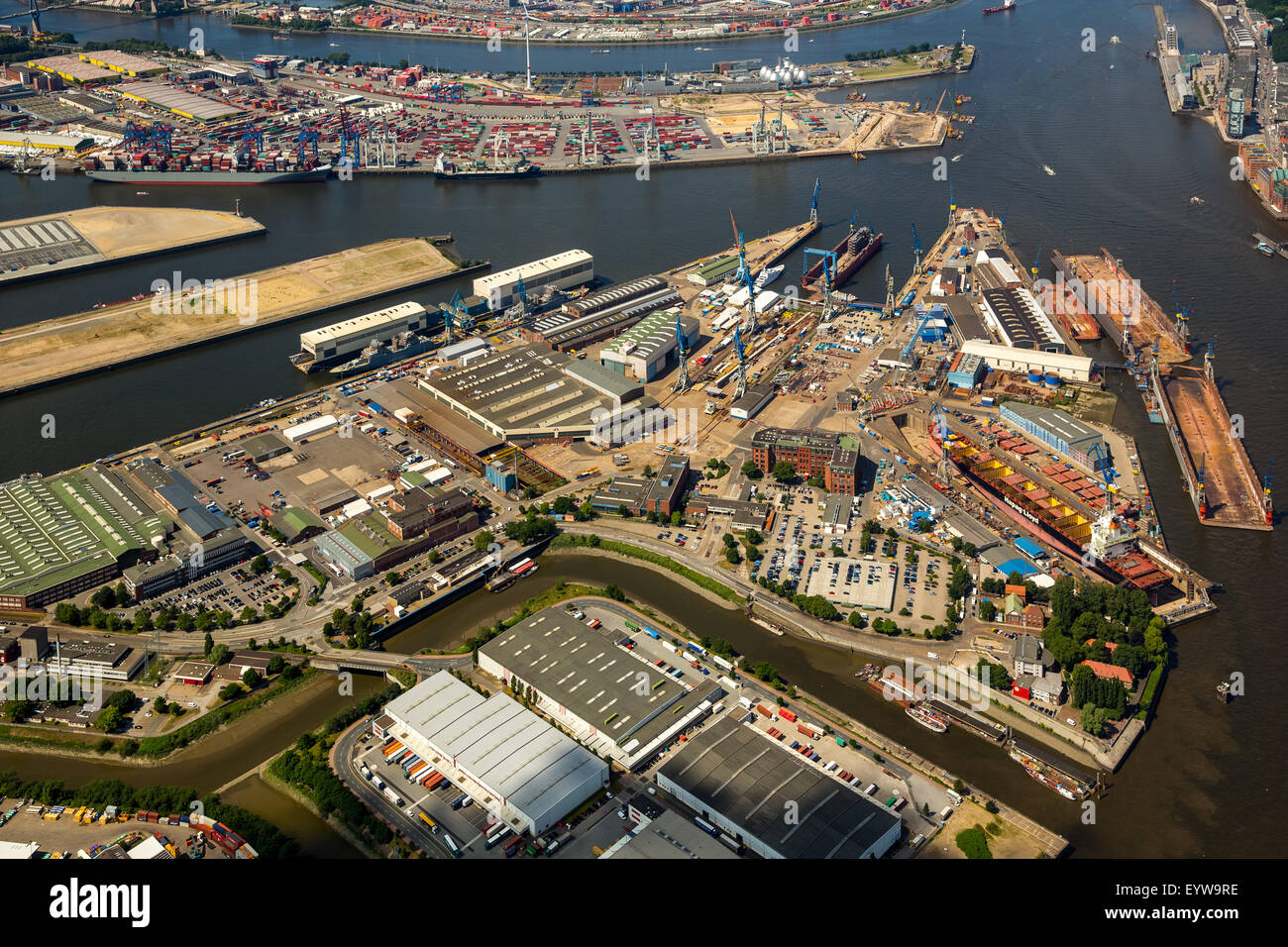 Cales sèches du chantier naval Blohm +Voss, port de Hambourg, de l'Elbe, Hambourg, Allemagne Banque D'Images