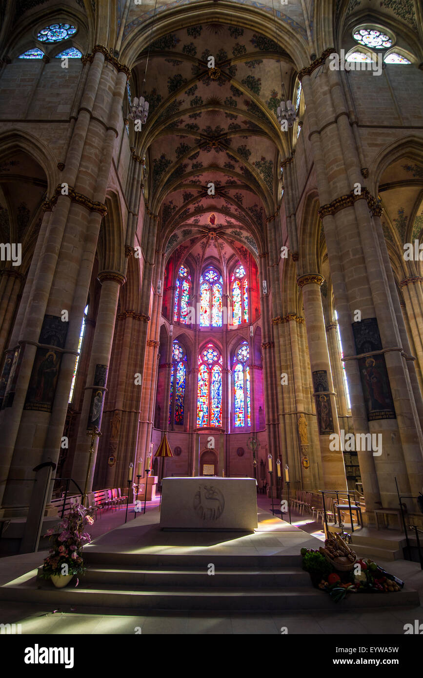 Vitraux de la cathédrale de Trèves, UNESCO World Heritage Site, Trèves, Rhénanie-Palatinat, Allemagne Banque D'Images