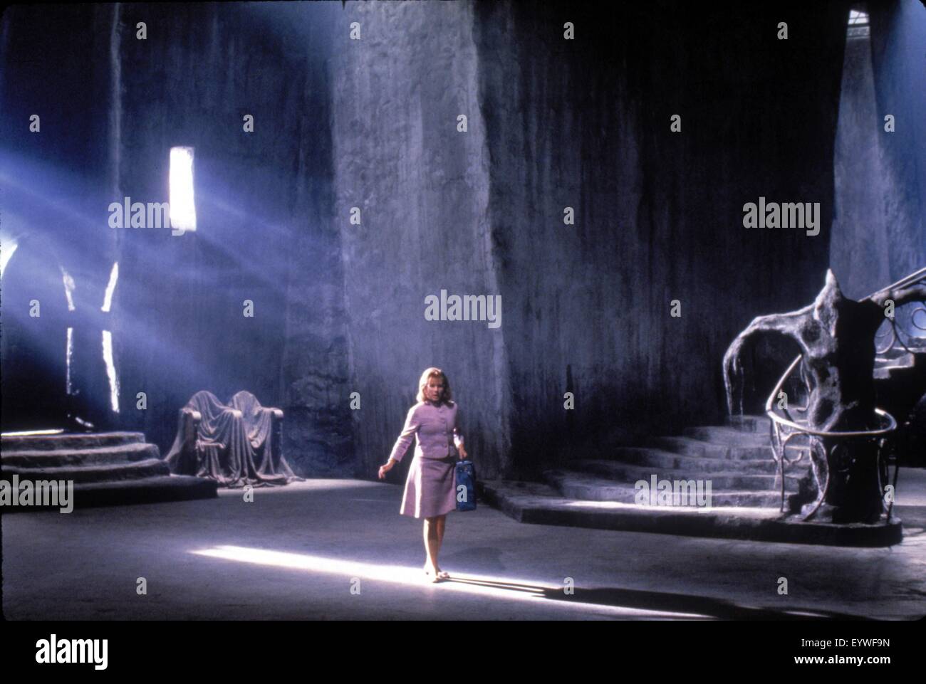 Edward Scissorhands) ; Année : 1990 ; USA Réalisateur : Tim Burton ; Dianne Wiest ; Photo : Zade Rosenthal Banque D'Images