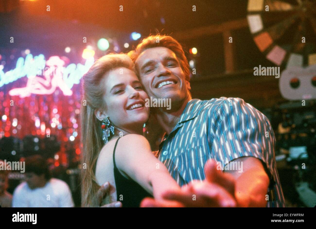 Des jumeaux ; Année : 1988 Réalisateur : Ivan Reitman ; Kelly Preston, Arnold Schwarzenegger Banque D'Images