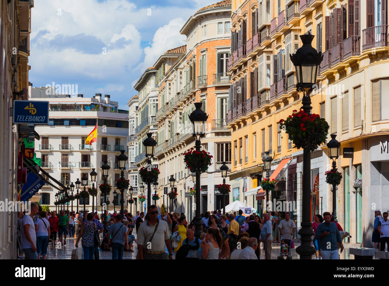 Malaga, la province de Malaga, Costa del Sol, Andalousie, Espagne du sud. La rue principale de Malaga, Calle Larios. Banque D'Images