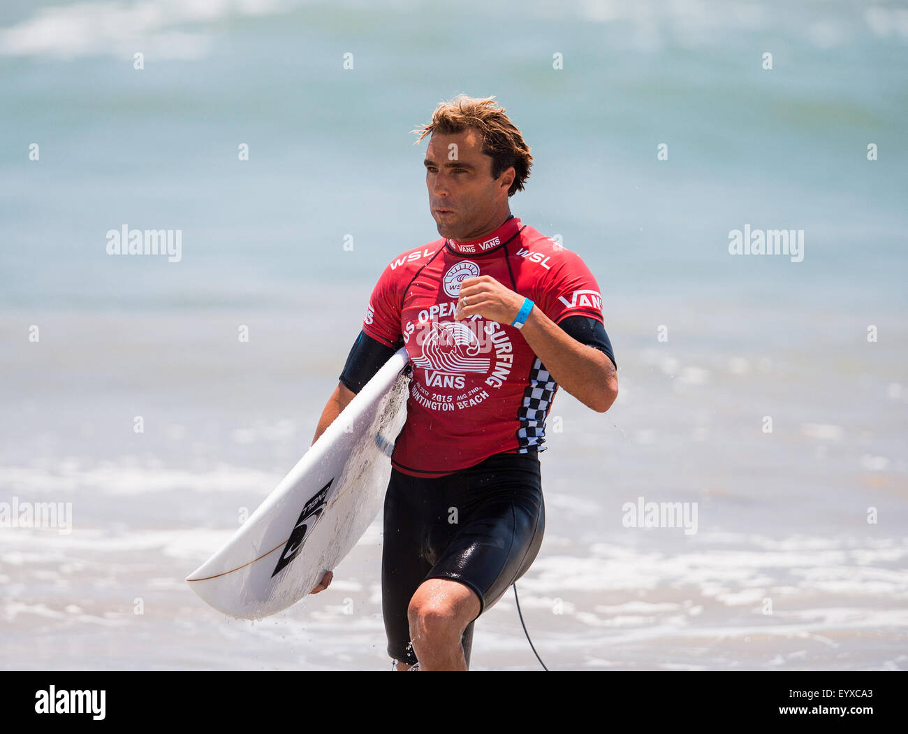 29 juillet 2015, Huntington Beach, CA.Nate Yeomans en action lors de la ronde 2 de l'US Open de Surf Vans, à Surf City U.S.A., lors de l'historique Huntington Beach Pier à Huntington Beach, en Californie. (Crédit obligatoire : Juan/MarinMedia Lainez/Cal Sport Media) Banque D'Images
