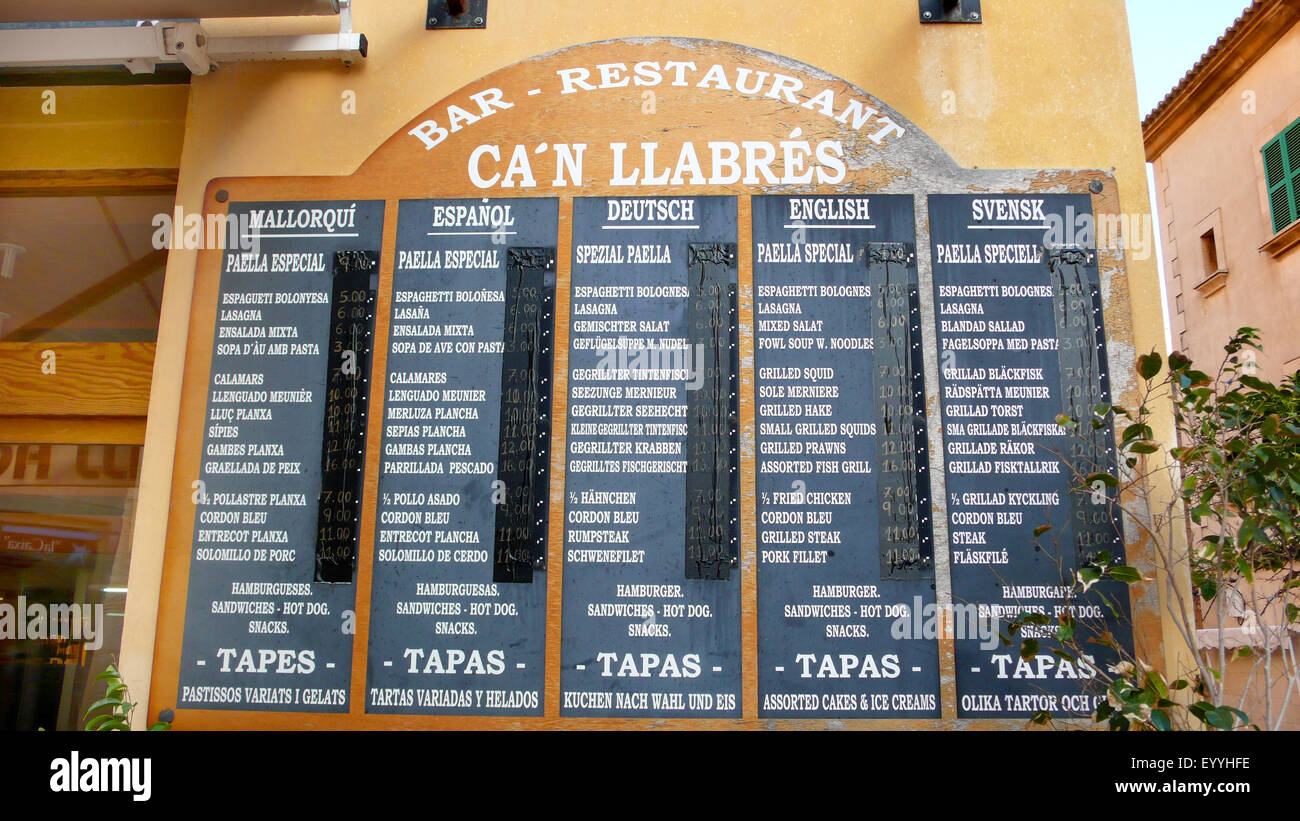 Tableau noir avec menu du jour, l'Espagne, Baléares, Majorque Banque D'Images