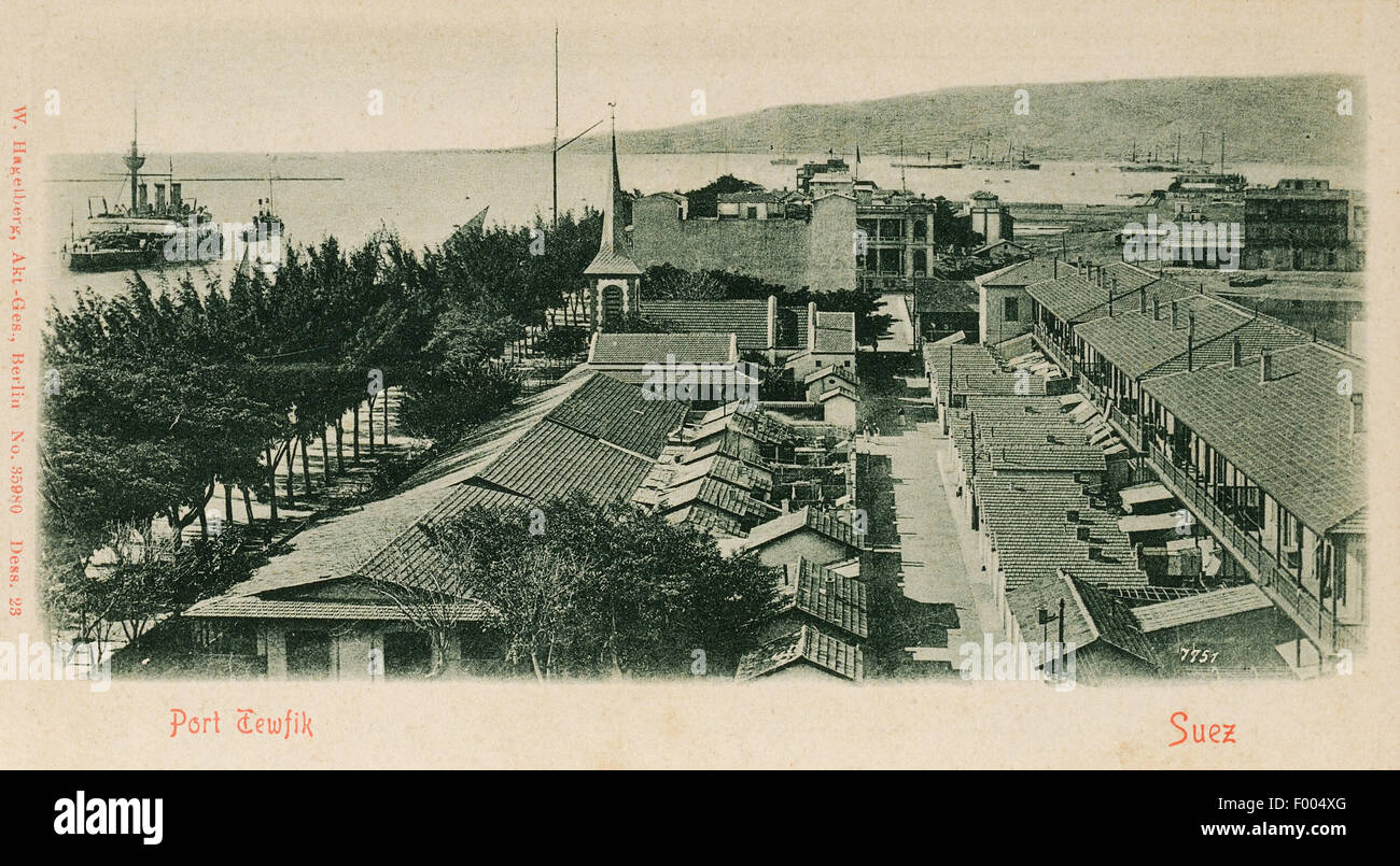 Suez, Egypte - 1900 - Une carte postale panoramique de Helene Street dans la ville de Suez, à l'extrémité sud du Canal de Suez. COPYRIGHT COLLECTION PHOTOGRAPHIQUE DE BARRY IVERSON TOUS DROITS RÉSERVÉS Banque D'Images