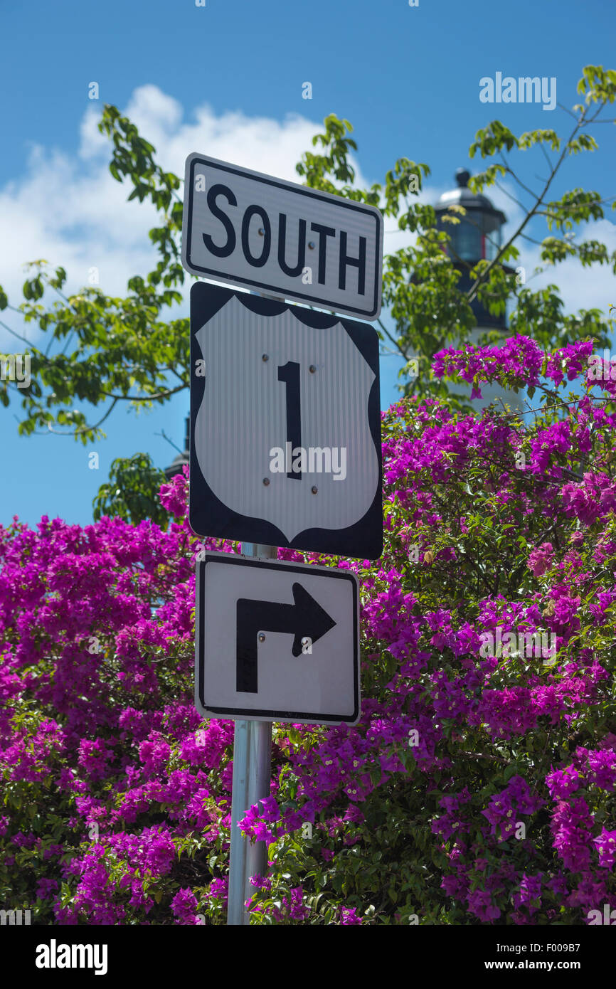 US Highway 1 SOUTH SIGNER BOUGAINVILLEA KEY WEST FLORIDA USA Banque D'Images