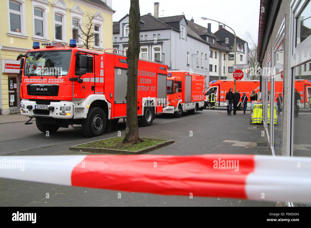 Opérations de lutte contre les incendies en cas d'alerte au gaz, Allemagne Banque D'Images