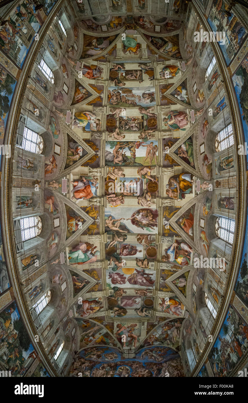 Le plafond de la Chapelle Sixtine, peinte par Michel-Ange tourné avec un objectif fisheye . Musées du Vatican, Vatican, Rome, Italie Banque D'Images