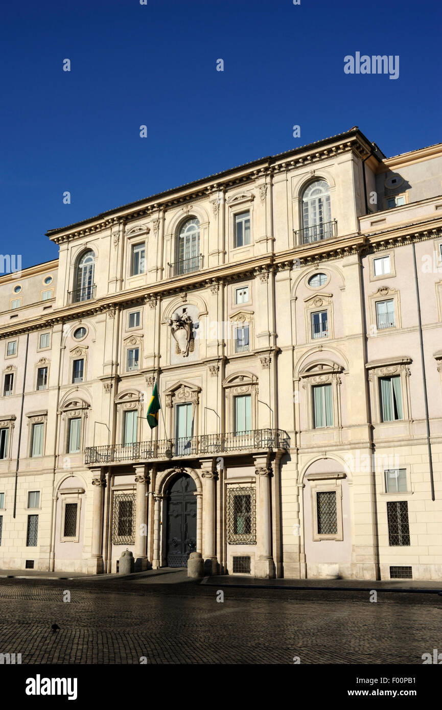 Italie, Rome, Piazza Navona, Palazzo Pamphilj, ambassade du brésil en Italie Banque D'Images