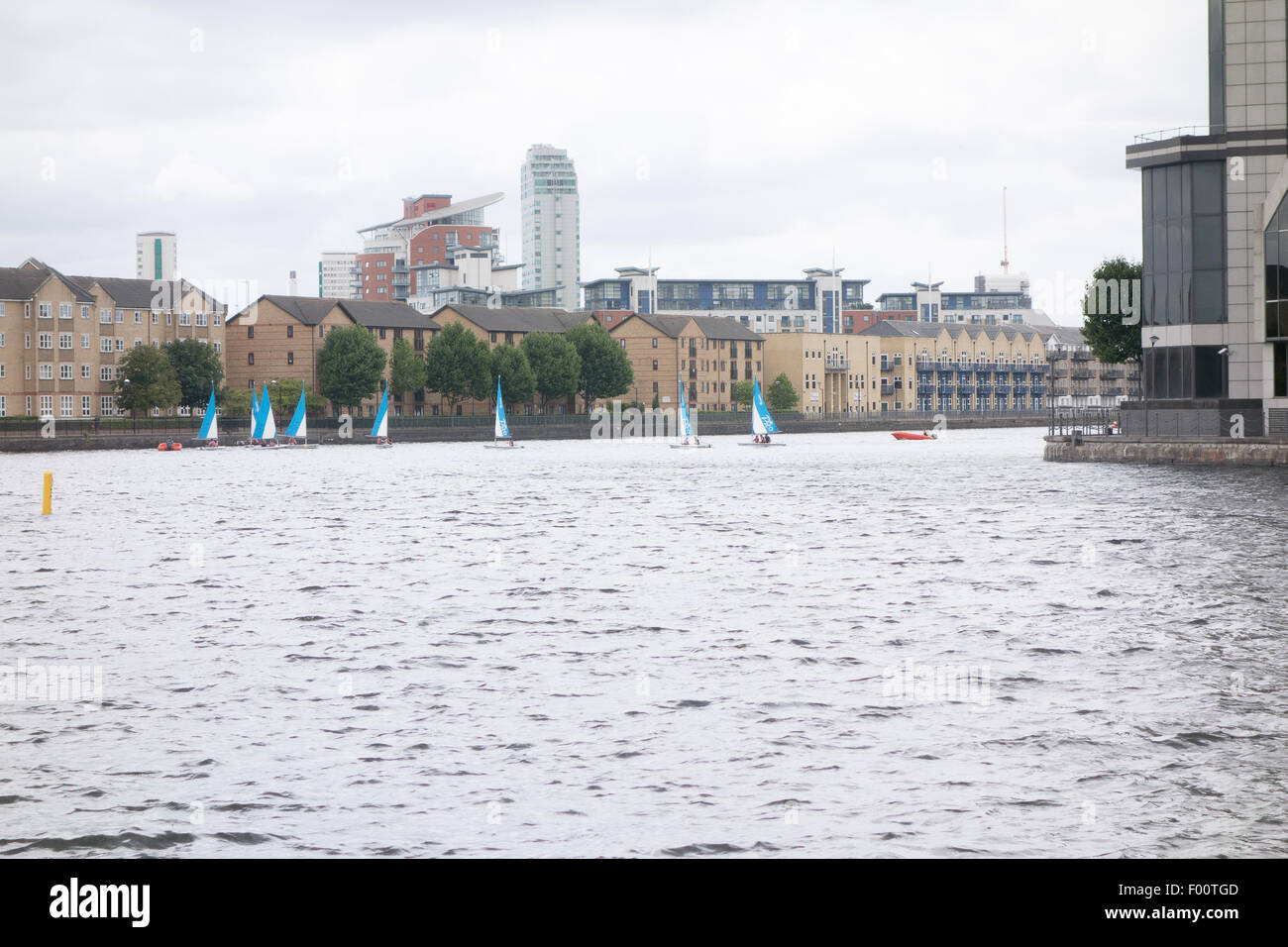 Les gens de la voile à la London Regatta Centre dans l'Isle of Dogs, Londres. Banque D'Images