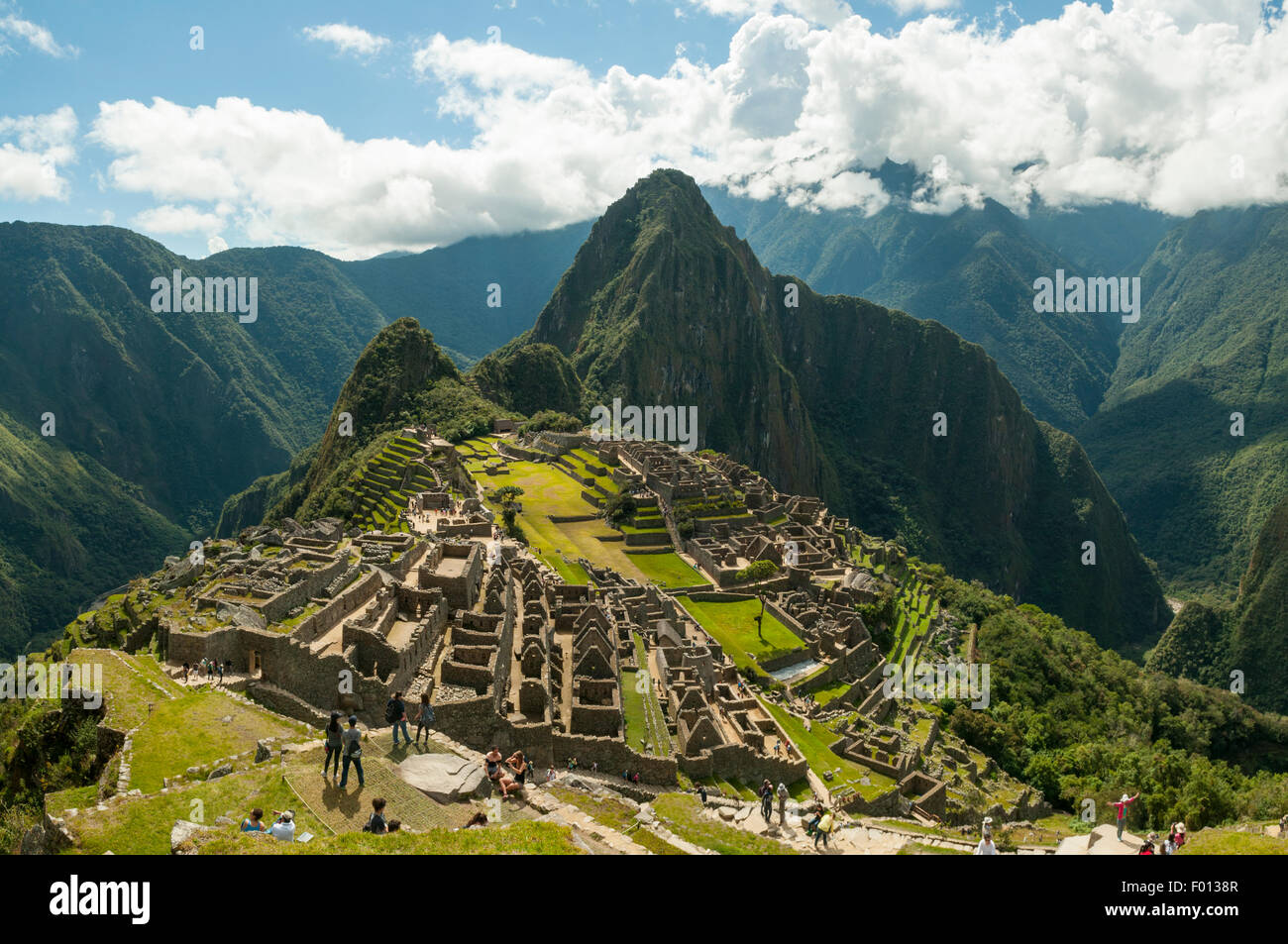 Les ruines Inca de Machu Picchu à partir de la garde, Pérou Banque D'Images