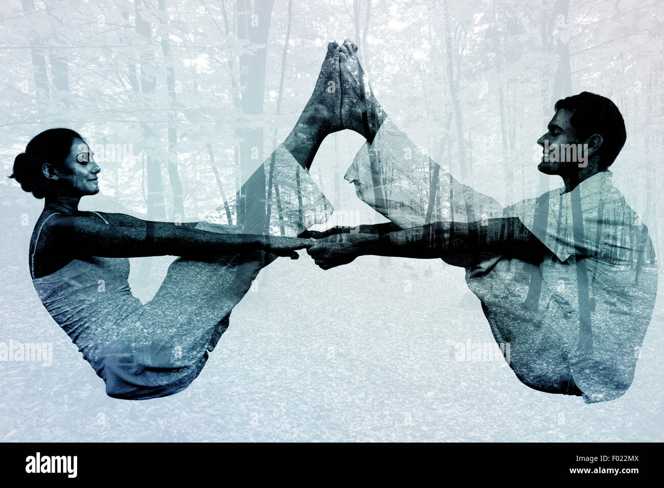 Image composite de la couple sitting in position bateau ensemble Banque D'Images