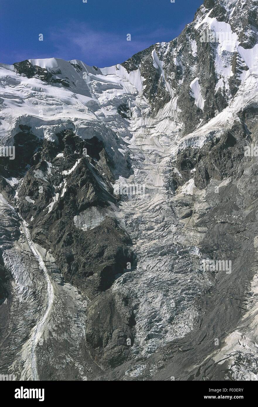 Italie - Piémont - Alpes Pennines - Grindelwald - massif du Monte Rosa. La ville de Stresa côté de la Tre Amici glacier. Banque D'Images