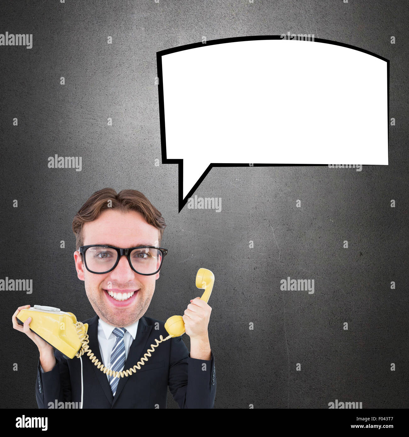 Image composite de geeky businessman holding phone Banque D'Images