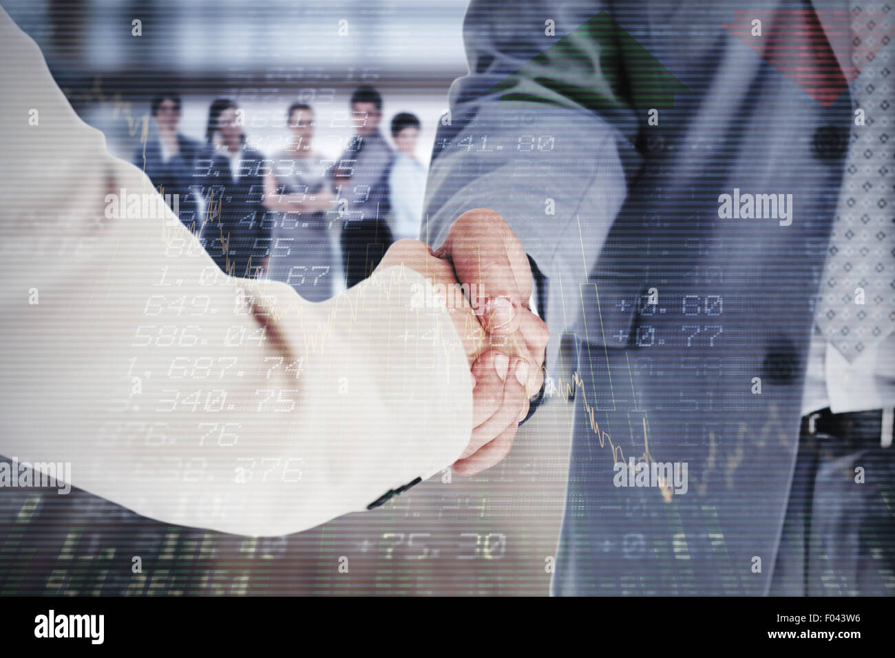 Image composite de personnes en fonction de shaking hands Banque D'Images