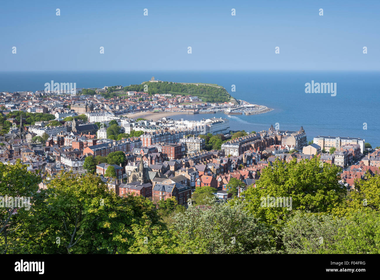 Scarborough Bay de Olivers Mount, Yorkshire du Nord. Banque D'Images