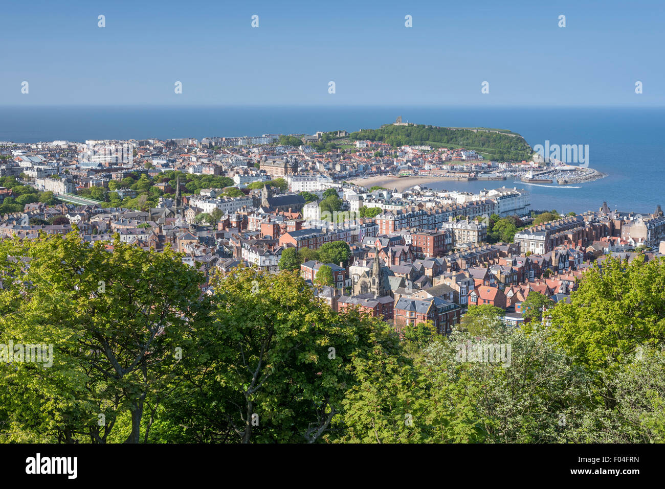 Scarborough Bay de Olivers Mount, Yorkshire du Nord. Banque D'Images