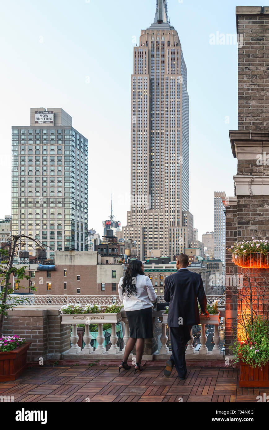 View of Manhattan Midtown East bâtiments, y compris l'Empire State Building Banque D'Images