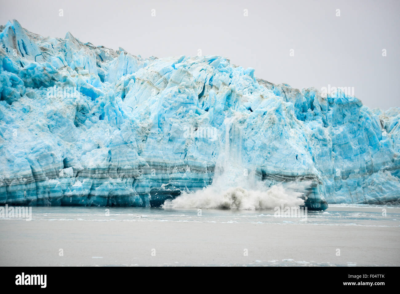 Glacier Hubbard le vêlage - Phénomène naturel Banque D'Images