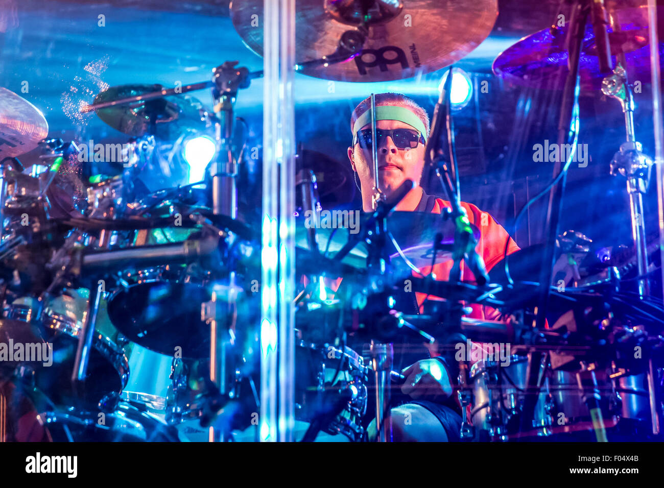 Detroit, Michigan, USA. 6e août, 2015. SCHAFERST GUSTAV de tokio hotel sur la scène le sentir tous les World Tour 2015 : Partie 2 l'expérience du Club Amérique du Nord à Saint Andrews Hall à Detroit, MI sur 6 août 2015 Crédit : Marc Nader/ZUMA/Alamy Fil Live News Banque D'Images