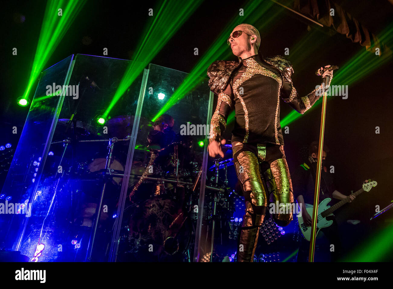 Detroit, Michigan, USA. 6e août, 2015. BILL KAULITZ de tokio hotel sur la scène le sentir tous les World Tour 2015 : Partie 2 l'expérience du Club Amérique du Nord à Saint Andrews Hall à Detroit, MI sur 6 août 2015 Crédit : Marc Nader/ZUMA/Alamy Fil Live News Banque D'Images