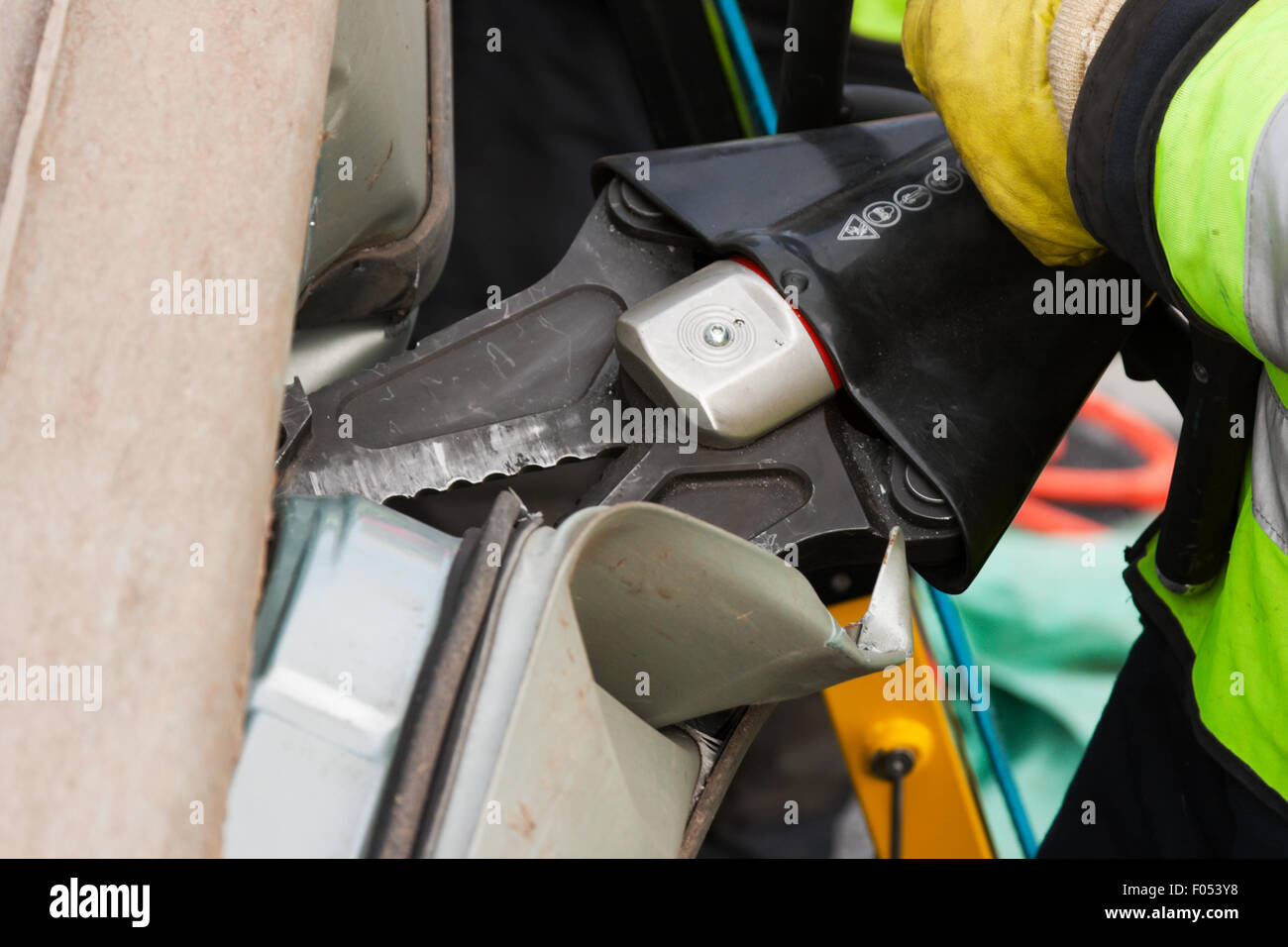 Services d'incendie et de secours Imergency Unités au accident de voiture avec filtre en coin d'alimentation Banque D'Images