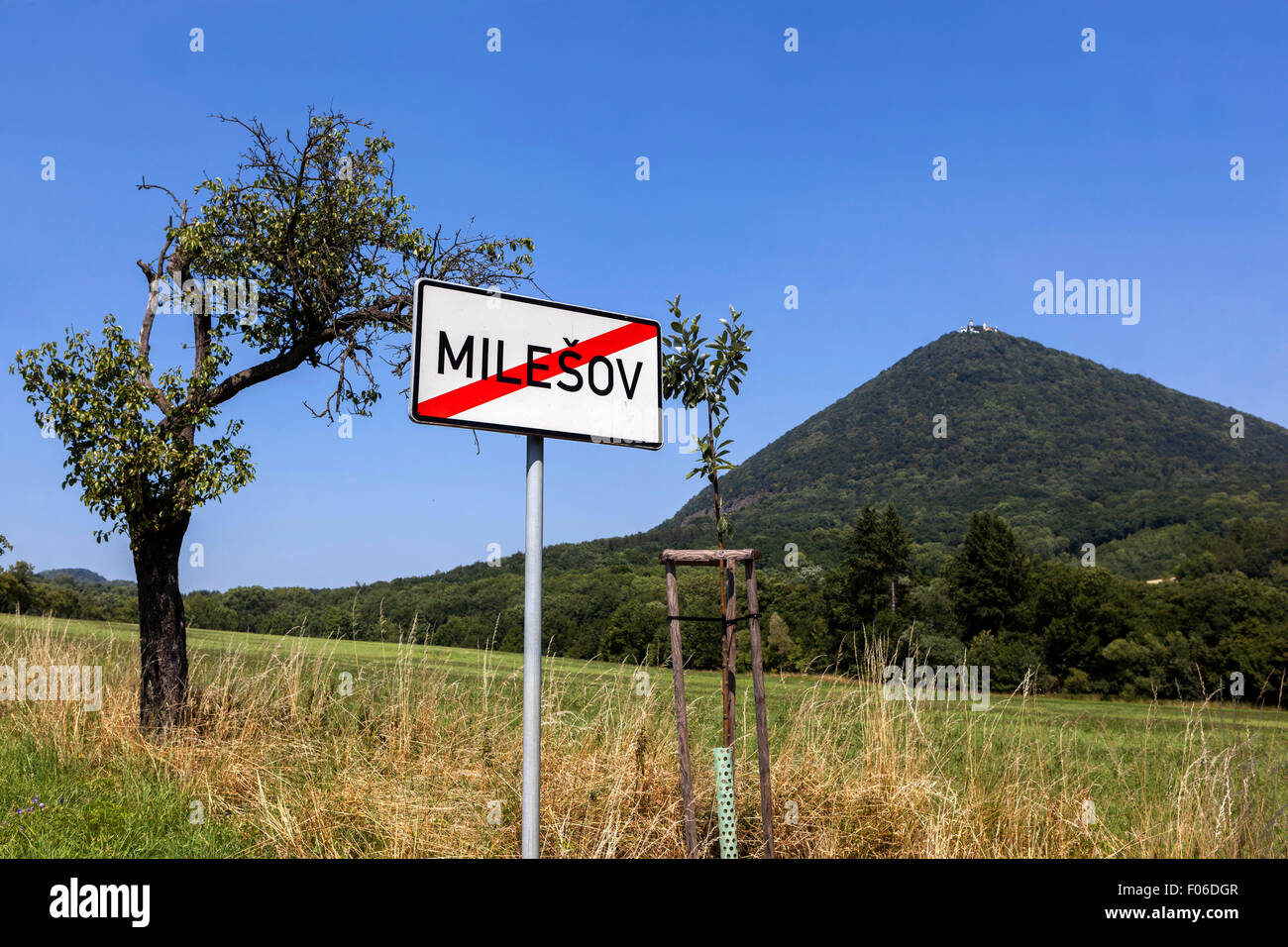 Milesovka est avec ses 837 m, la plus haute montagne, Uplands Bohême-Centrale, en République Tchèque Banque D'Images
