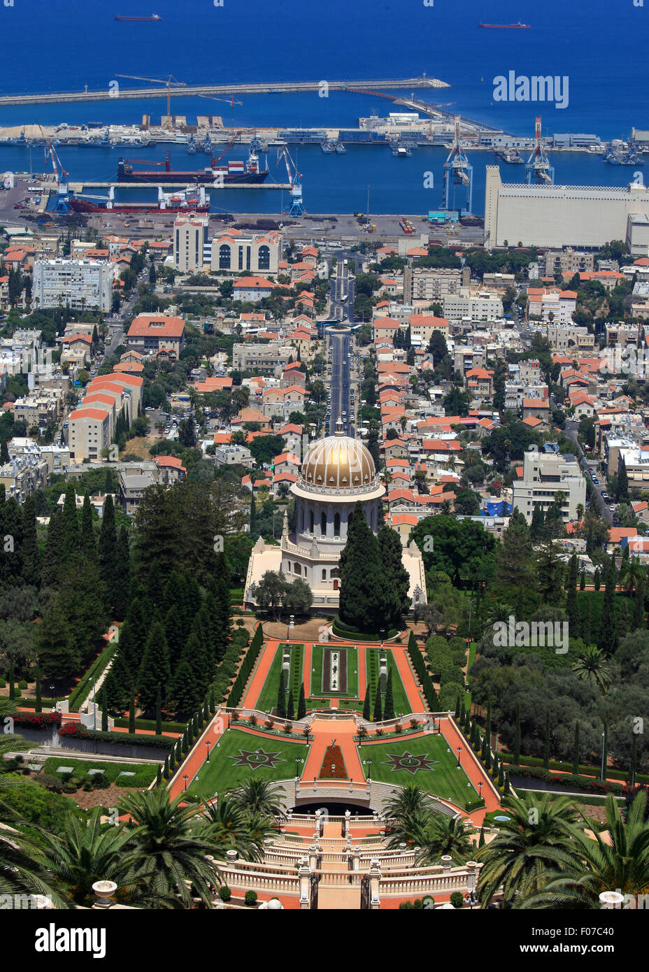 Temple Bahai et ses jardins sur les pentes du mont Carmel, Haïfa, Israël Banque D'Images