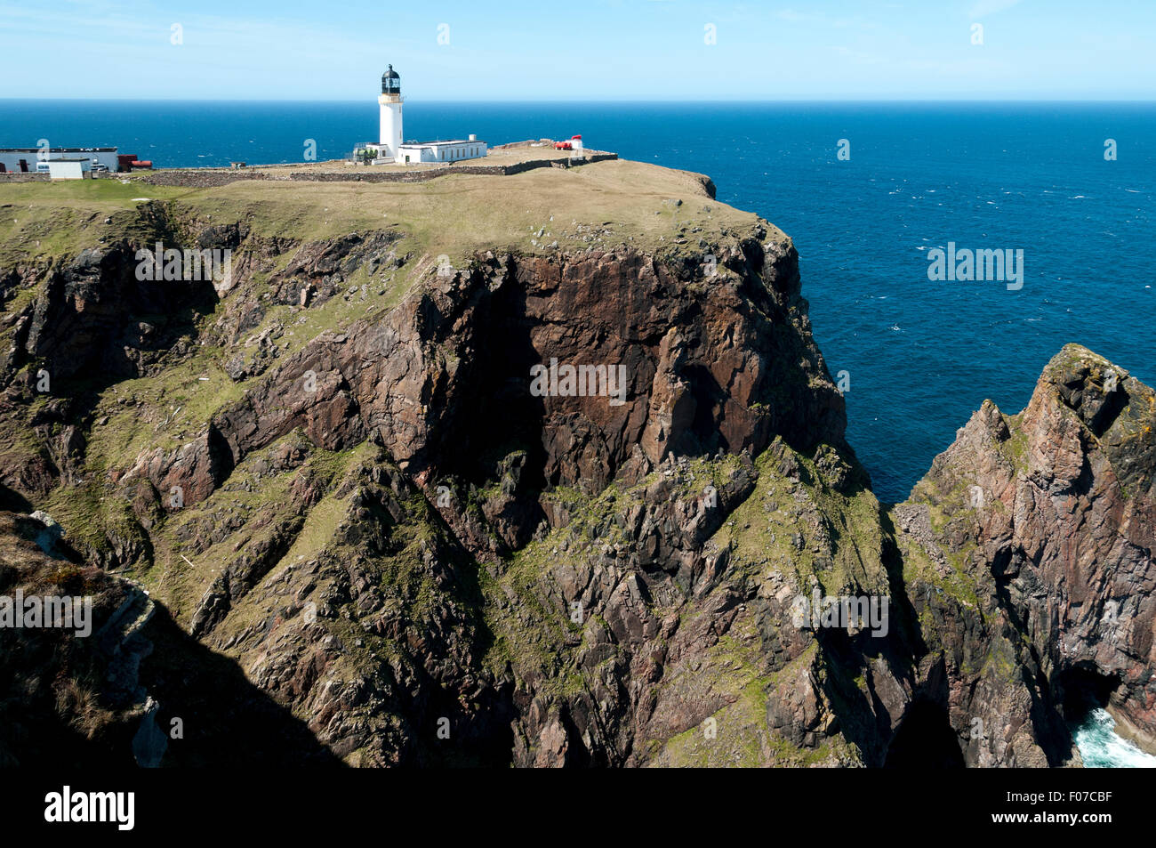 Le phare et les falaises du Cap Wrath, Sutherland, Scotland, UK Banque D'Images