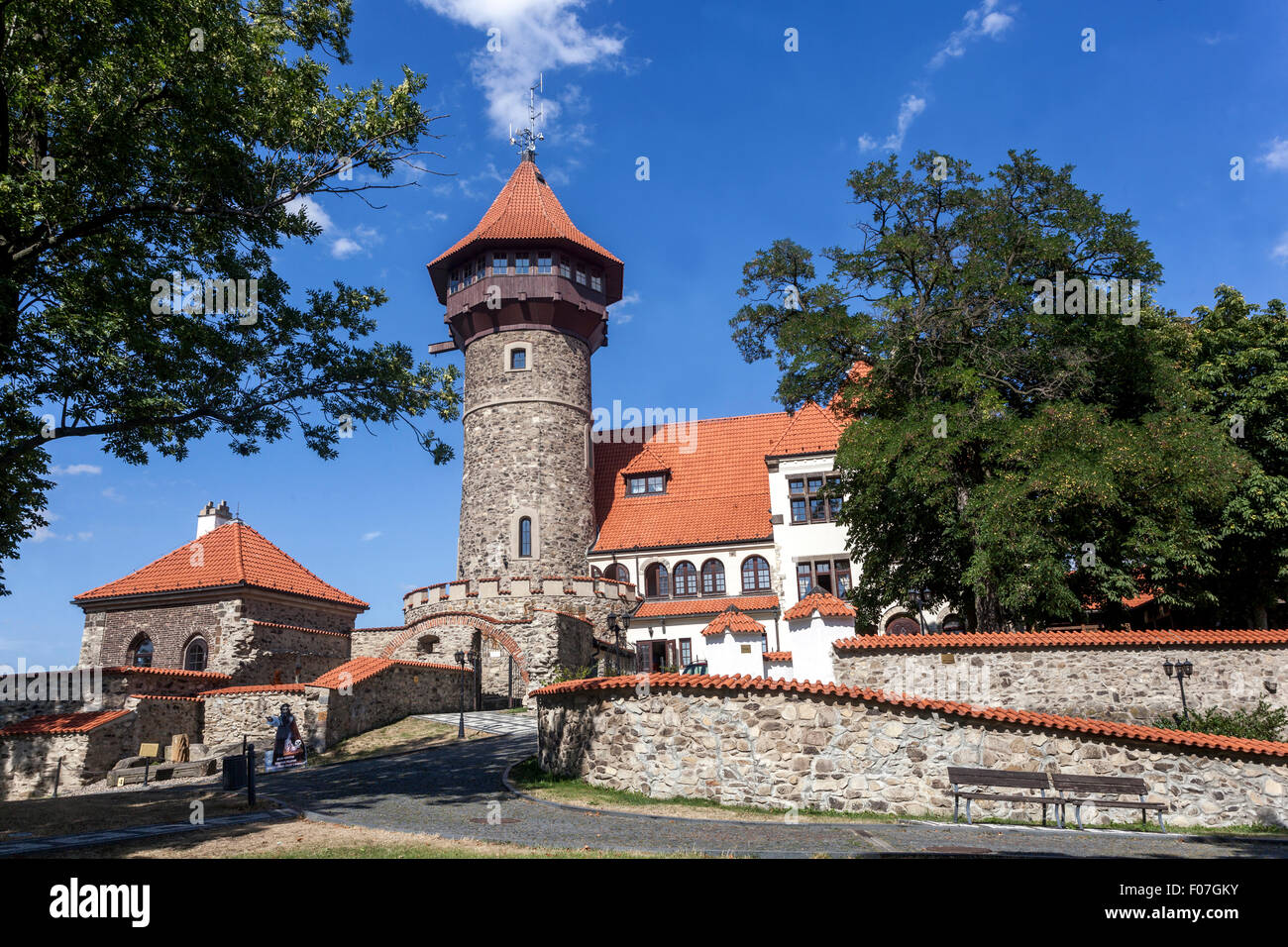 Lookout Tower Castle Hnevin le quartier le plus de la ville de Bohême du Nord République tchèque Europe Banque D'Images
